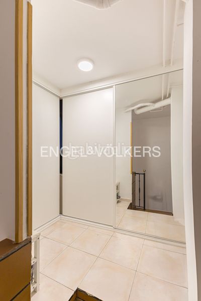 Foto 0cd6fdcc-6665-40b5-a155-2558302ef7c9. Casa amb calefacció aparcament a Salvador Madrid