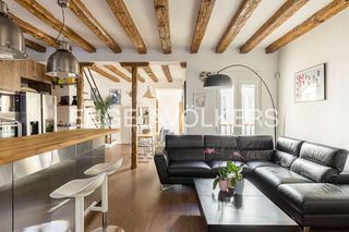 Flat in Zona Renfe. Magnífico dúplex con terraza en justicia