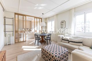 Location Appartement  Fernán gonzález. Maravilloso piso de lujo, completamente amueblado, con tres ampl