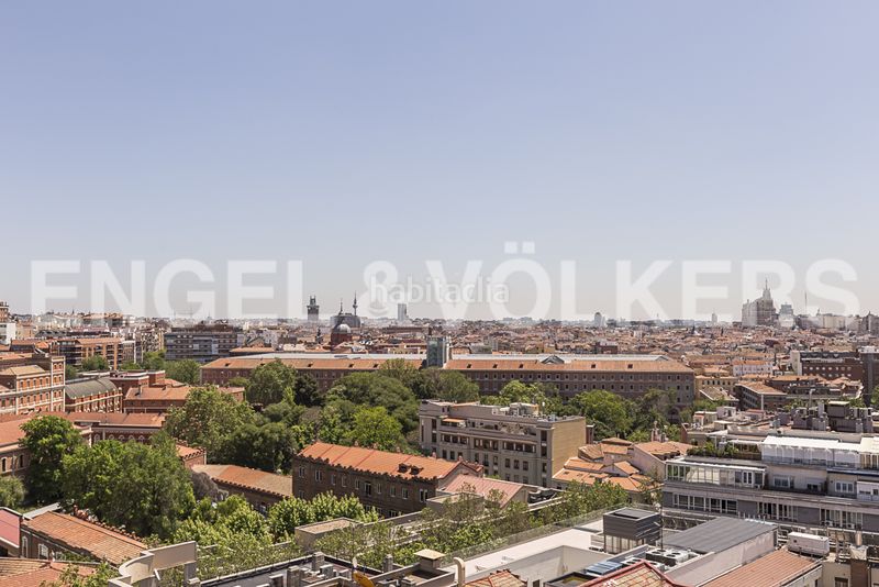 Foto b031ca43-9101-482e-9d22-6653ff4c9d21. Lloguer dúplex amb calefacció a Argüelles Madrid
