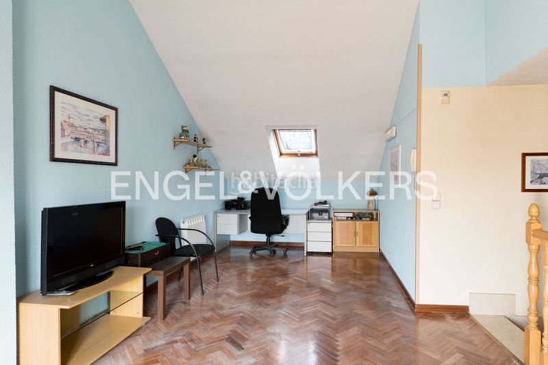 Foto 27df72c2-4113-4442-979e-02d1a12968e2. Casa amb calefacció aparcament a Valdepelayo-Montepinos-Arroyo Culebro Leganés