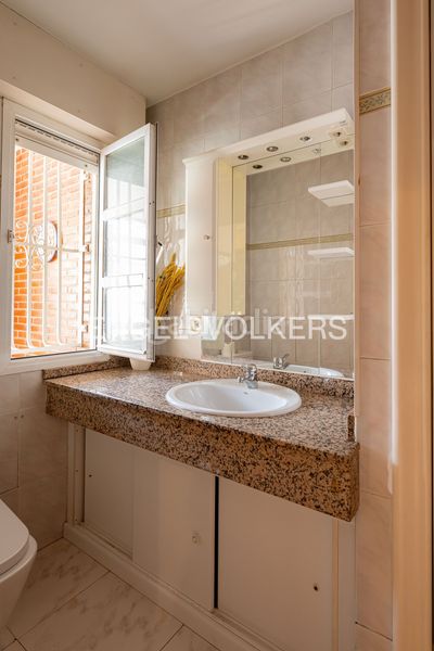 Foto 9a5aa536-6e51-40c2-946a-b0b4455e1764. Casa amb calefacció aparcament a Valdepelayo-Montepinos-Arroyo Culebro Leganés