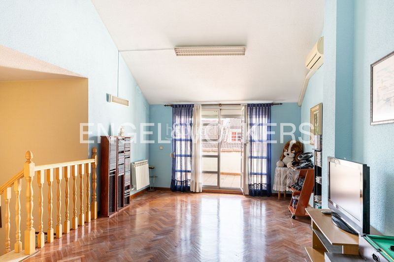 Foto ae4069ae-8b80-43fc-b729-d7415de3a204. Casa amb calefacció aparcament a Valdepelayo-Montepinos-Arroyo Culebro Leganés