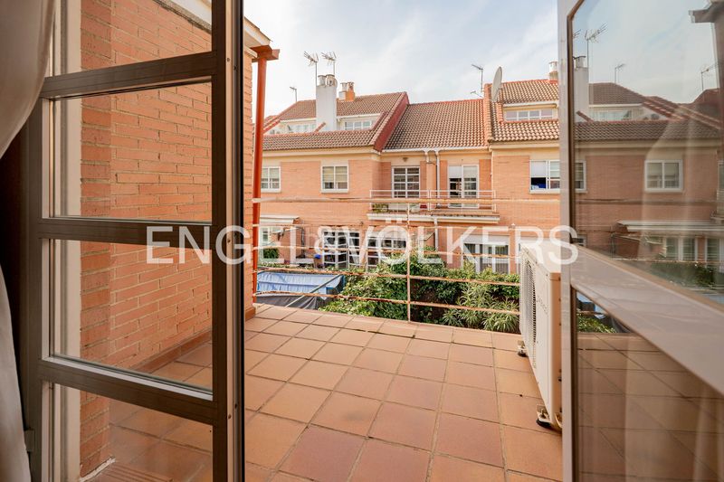 Foto f908c714-6c9e-4581-ab57-7482e97886af. Casa amb calefacció aparcament a Valdepelayo-Montepinos-Arroyo Culebro Leganés