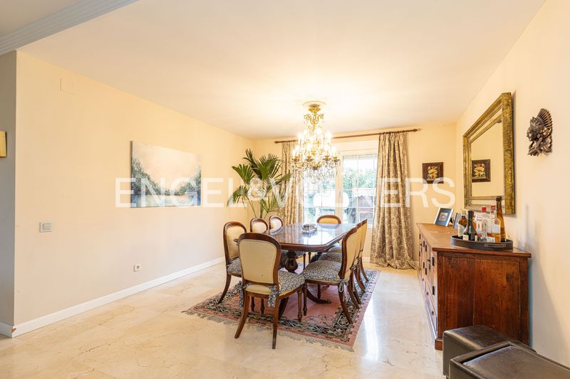 Foto 06d6ca1d-ac83-4c64-b52d-94bf5389541a. Casa amb calefacció aparcament piscina a El Guijo-Colonia España Galapagar