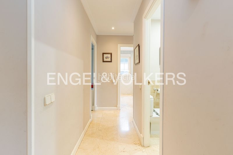 Foto 2674b033-e630-4678-b049-aa230c398cb0. Casa amb calefacció aparcament piscina a El Guijo-Colonia España Galapagar