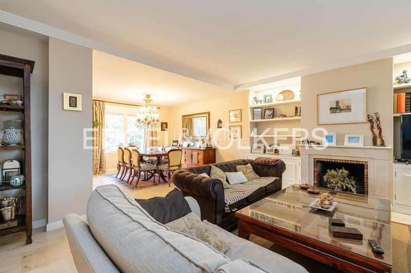 Foto 283d58c1-e9fb-4c40-9c2e-9e8c43034611. Casa amb calefacció aparcament piscina a El Guijo-Colonia España Galapagar