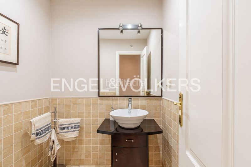 Foto 2f72ea3b-90b9-4f5a-b1d0-71321e45154c. Casa amb calefacció aparcament piscina a El Guijo-Colonia España Galapagar