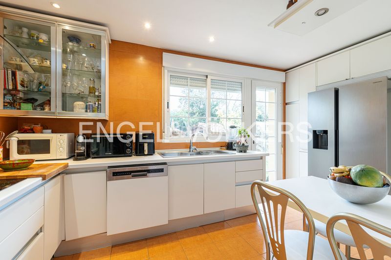 Foto ccdac960-7351-49d1-b62d-d7c504294fc4. Casa amb calefacció aparcament piscina a El Guijo-Colonia España Galapagar