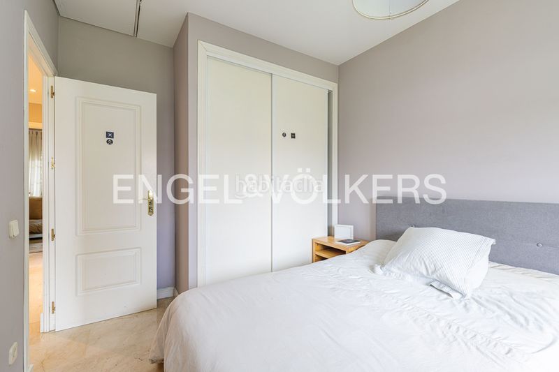 Foto d9965fd0-f655-438b-afe4-1235166689ca. Casa amb calefacció aparcament piscina a El Guijo-Colonia España Galapagar