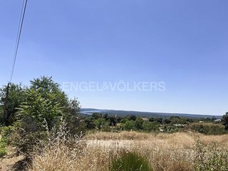 Terreno residenziale in Las Zorreras-Monte Encinar. Parcela urbana en el escorial