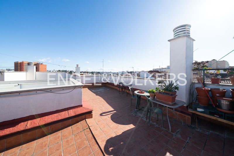 Foto 0d15da1c-c6f2-47a4-90e0-e1cb4515c6e8. Pis amb calefacció aparcament a Cortes-Huertas Madrid