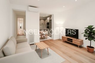 Miete Etagenwohnung in Argüelles. Apartamento elegante en alquiler en argüelles con encanto histór