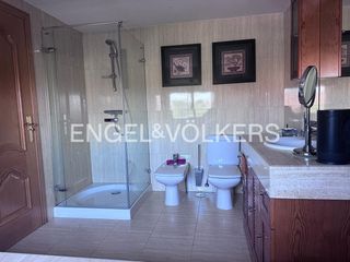 Etagenwohnung in Parque Lisboa-La Paz. Estupendo piso en calle porto cristo parque lisboa