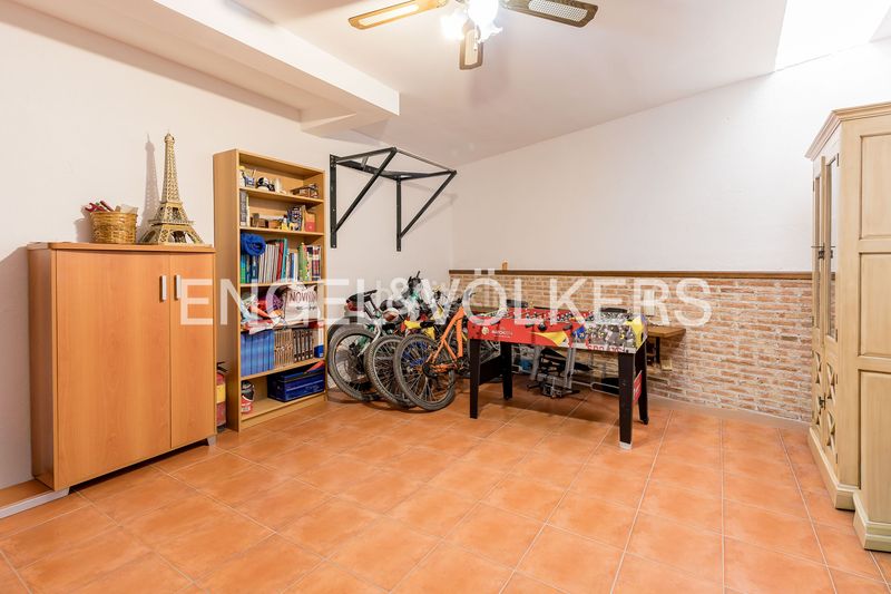 Foto 5404f0b9-8a64-4059-8fc3-589d73917919. Casa amb calefacció aparcament a Centro Navalcarnero