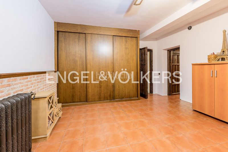 Foto a448e135-b3e4-4d6e-b67d-24b024321e6b. Casa amb calefacció aparcament a Centro Navalcarnero
