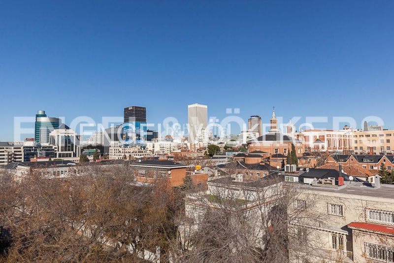 Foto 8b4d9461-42aa-4f2d-9d66-49d5776927be. Pis amb calefacció aparcament a El Viso Madrid