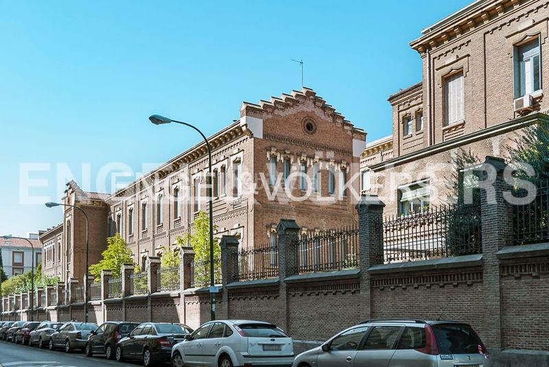 Foto 7f6d37a7-d042-4b0c-bf61-c06fe4de6f95. Pis amb calefacció aparcament a Almagro Madrid