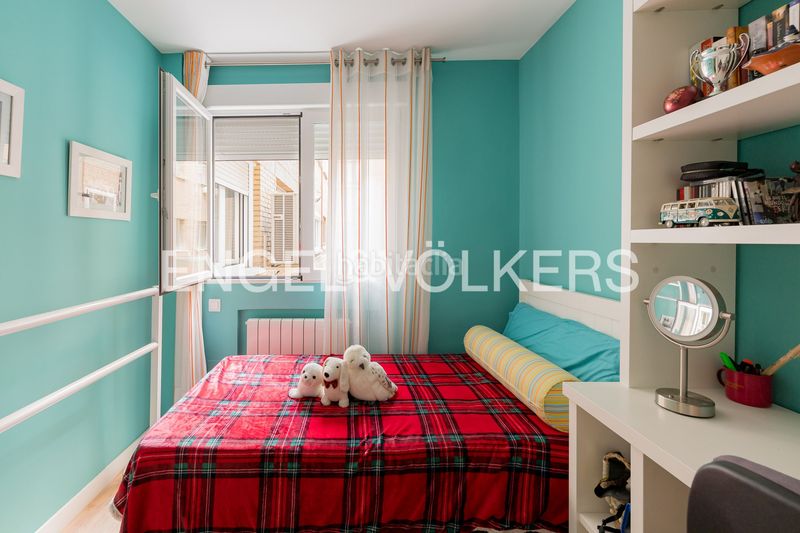 Foto 27d6aa66-f903-4a79-bb81-fa48f8cf9360. Pis amb calefacció aparcament piscina a Pacífico Madrid