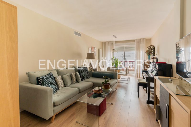 Foto bdc44f03-5c32-4b3e-90fd-a128632c609d. Pis amb calefacció aparcament piscina a Pacífico Madrid