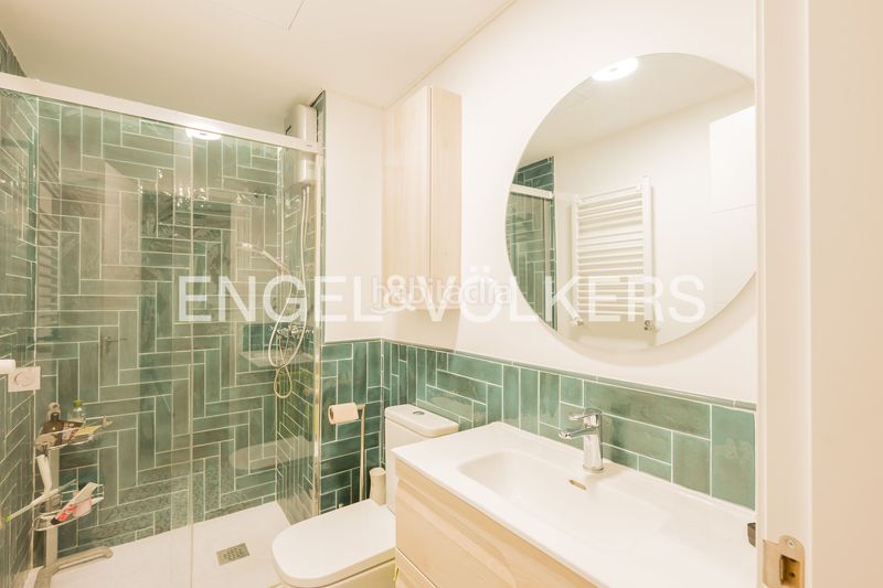 Foto e3075e91-6153-4916-8f05-b7423269ae86. Pis amb calefacció aparcament piscina a Pacífico Madrid