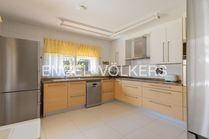 Foto c5b84da2-182e-40ef-82de-22d04649980a. Casa amb calefacció aparcament piscina a El Olivar de Mirabal Boadilla del Monte