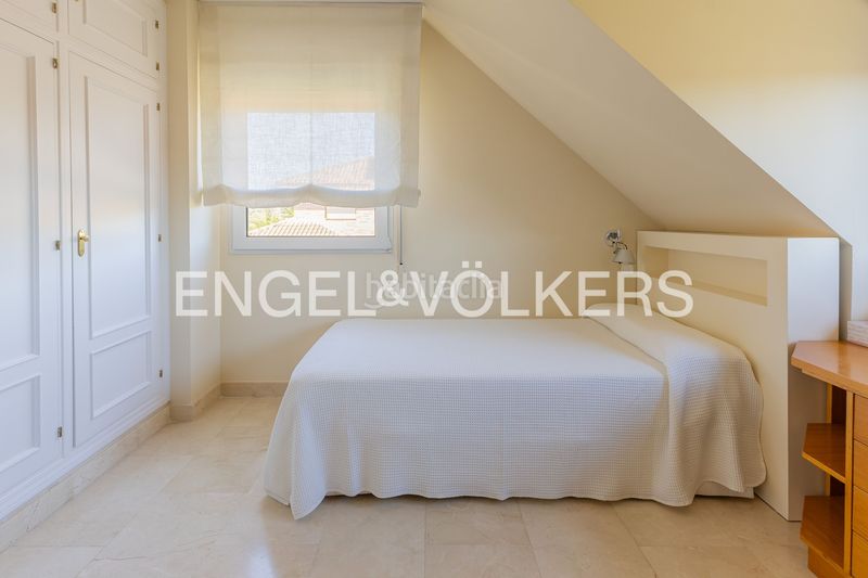 Foto d3fa4112-77d0-4565-b56d-57d260570127. Casa amb calefacció aparcament piscina a El Olivar de Mirabal Boadilla del Monte