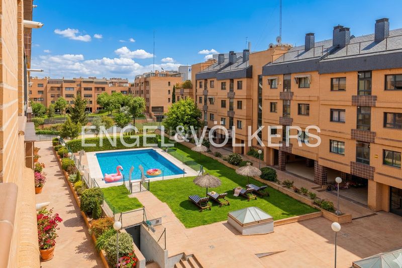 Foto f47ca10d-93e0-4d01-9827-9294b15160af. Pis amb calefacció aparcament piscina a Arroyo de la Vega La Moraleja