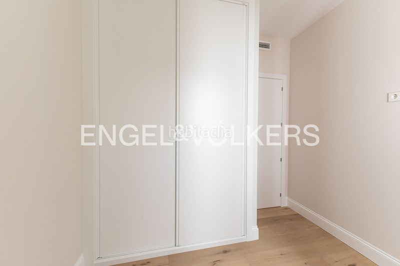 Foto 5c4eff2f-9a55-4be0-ab39-1e9f8eccab17. Pis amb calefacció a Embajadores-Lavapiés Madrid