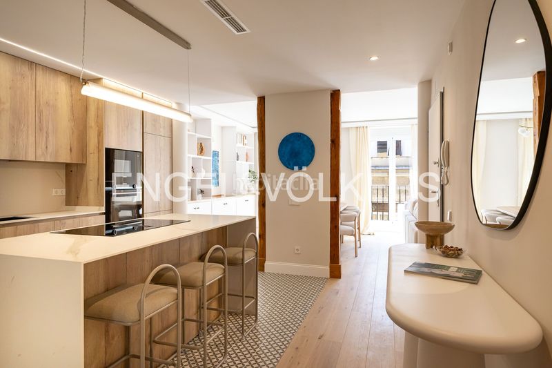 Foto 9834ee47-0a16-4a1c-a643-792c08301f85. Pis amb calefacció a Embajadores-Lavapiés Madrid