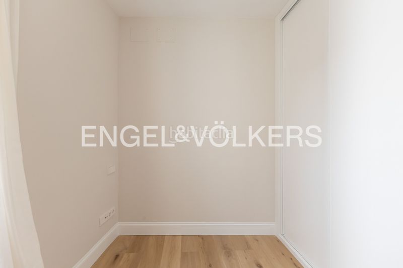 Foto fa0071c1-1838-4139-b760-f9b896c7f9c2. Pis amb calefacció a Embajadores-Lavapiés Madrid