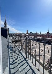Affitto Attico in Sol. Ático de ensueño con vistas panorámicas a la plaza mayor y dos h