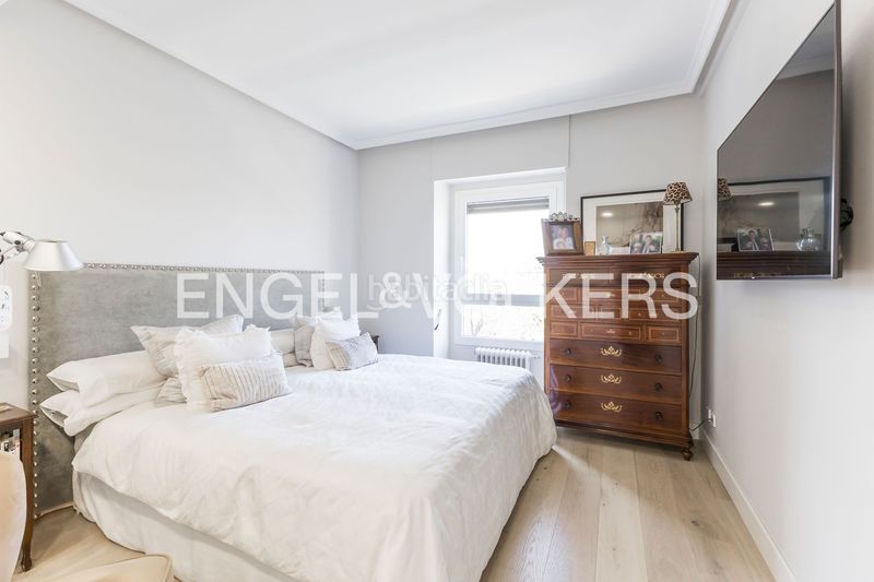 Foto 45369edd-1f1e-4f54-bfe0-dba4c570d554. Pis amb calefacció aparcament a Castilla Madrid