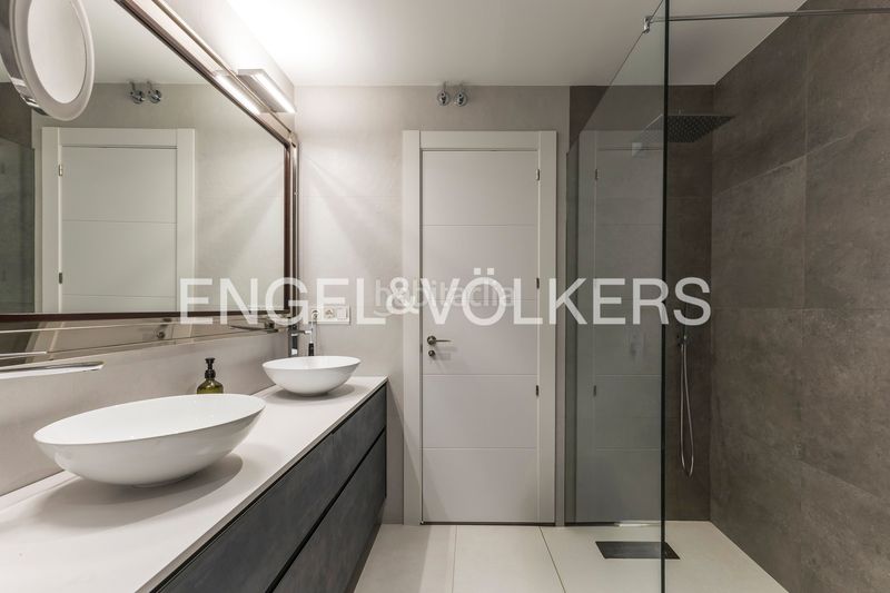 Foto 854b17e7-a0f2-461a-aca7-11311720b5a6. Pis amb calefacció aparcament a Castilla Madrid