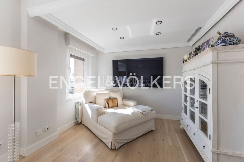 Foto f7c08547-5b55-4ae2-9143-17fac5575932. Pis amb calefacció aparcament a Castilla Madrid