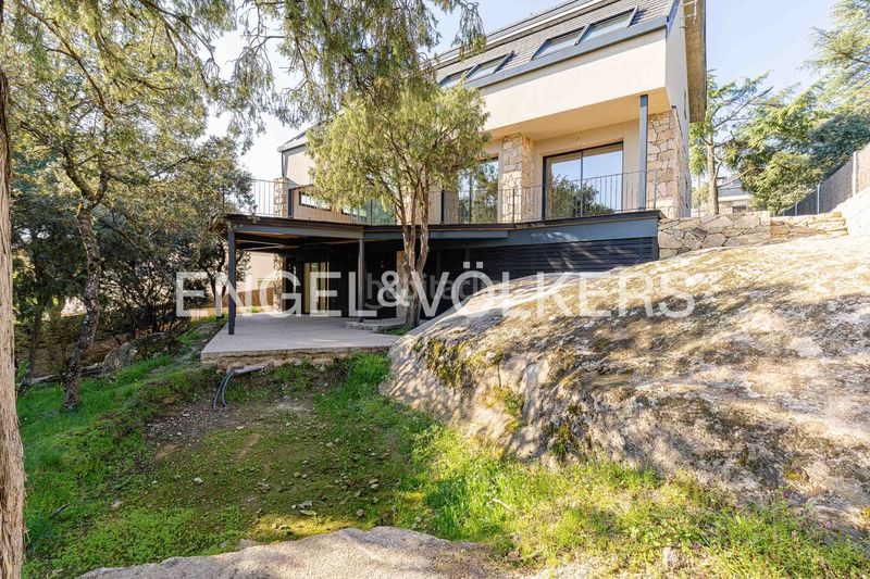 Foto 0139964c-108a-4331-a672-883ce878b2bc. Casa amb calefacció aparcament a Casco Antiguo Galapagar