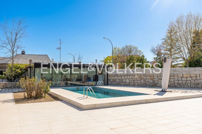 Foto 2158b5d3-9e4d-4ed7-a41b-372ccff59da0. Casa amb calefacció aparcament piscina a Cabrera (La)