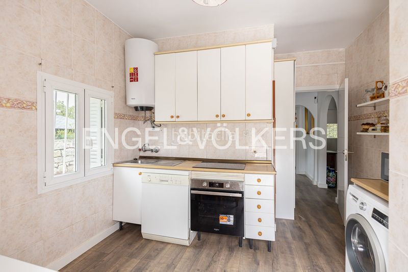 Foto 616d0401-51e7-450a-a695-5afe35320788. Casa amb calefacció aparcament piscina a Cabrera (La)