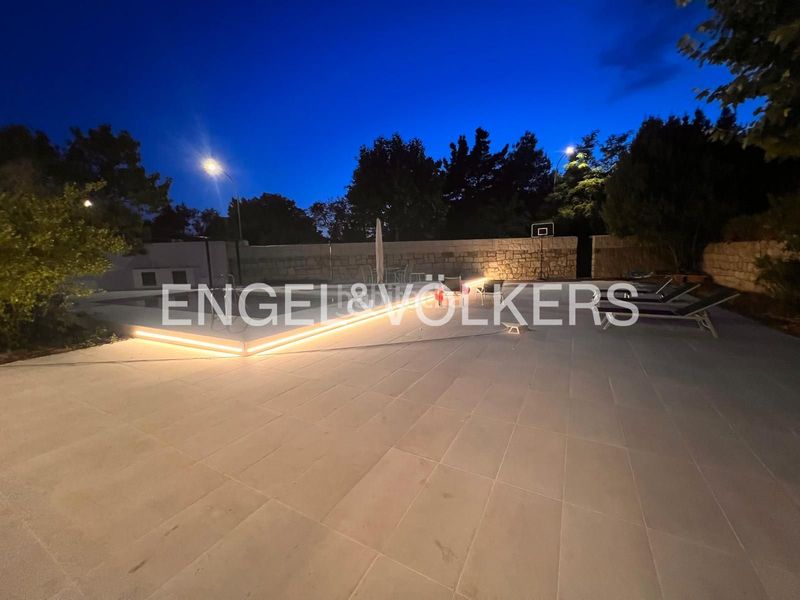 Foto aaa157fe-9d15-4c95-b41c-75f02c59b440. Casa amb calefacció aparcament piscina a Cabrera (La)