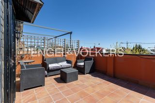 Lloguer Pis a San Pascual. Estupendo ático duplex de una habitación terraza y piscina