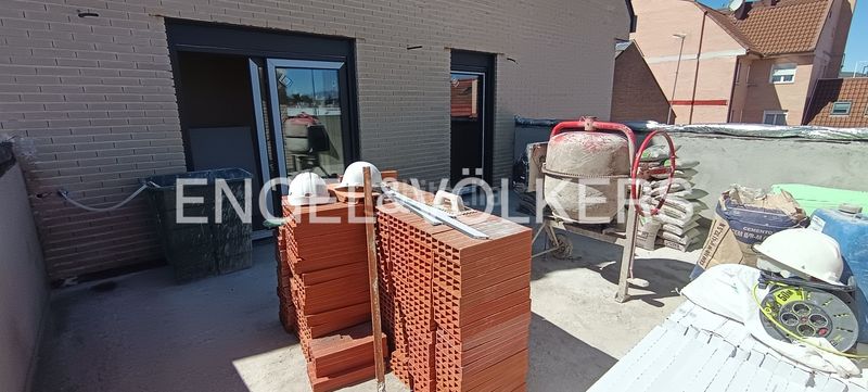 Foto c40ae683-0025-4cfb-a7fc-3373d3eaeda2. Dúplex amb calefacció aparcament a Casco Antiguo Rozas de Madrid (Las)