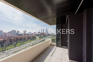 Flat in Virgen del Cortijo-Manoteras