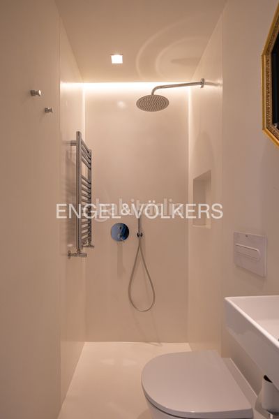 Foto 94ba6c7e-d75d-49d9-86e1-1783f40d2e82. Pis amb calefacció a Bellas Vistas Madrid