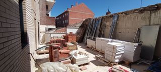 Erdgeschoss in Calle del ebro 25