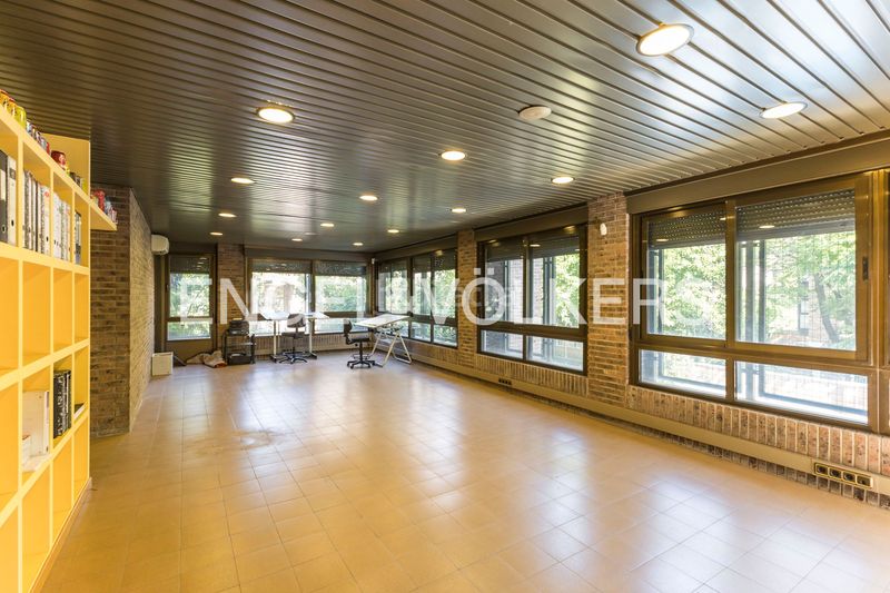 Foto 1a8268a9-f2ef-46f0-ba61-e9177d17297d. Pis amb calefacció aparcament piscina a Costillares Madrid