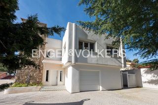 Casa a Carlos Ruiz