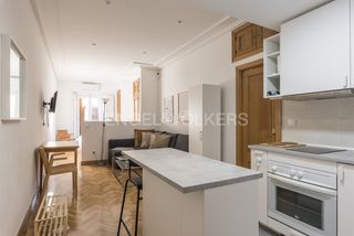 Miete Etagenwohnung  Hortaleza. Fantástico apartamento en la mejor ubicación de chueca