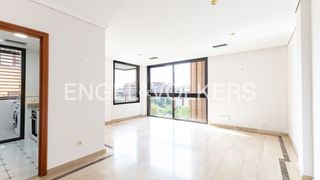 Affitto Appartamento  Calle de henri dunant. Espectacular apartamento luminoso y confortable