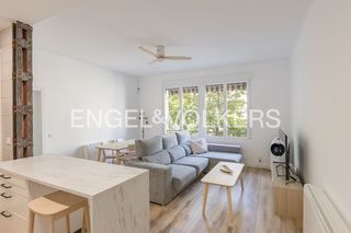 Affitto Appartamento  Calle del doctor drumen. En alquiler amplio y luminoso piso de 4 dormitorios y 3 baños, u