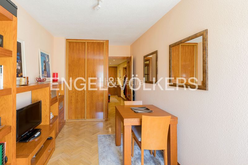 Foto 5612367d-05b8-4635-9f04-1e668534194e. Pis amb calefacció aparcament a Valdebernardo-Valderribas Madrid